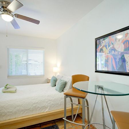 Efficiency 2 On Water Las Olas, Beach And Free Kayaks Fort Lauderdale Bagian luar foto