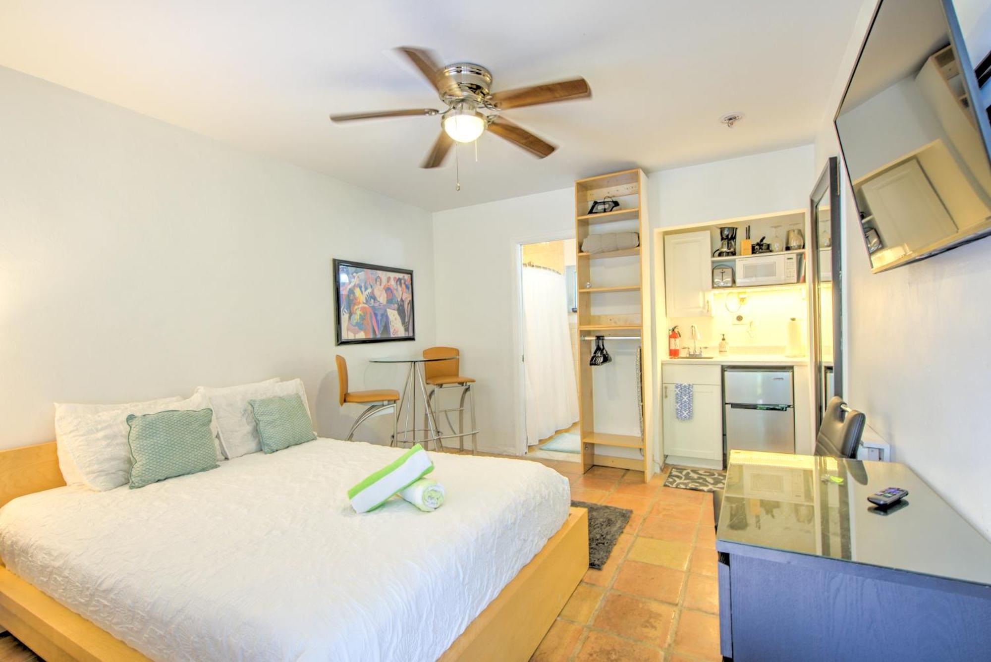 Efficiency 2 On Water Las Olas, Beach And Free Kayaks Fort Lauderdale Bagian luar foto